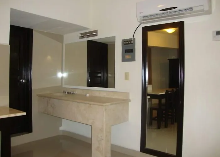 Hotel Maria Elena 2*